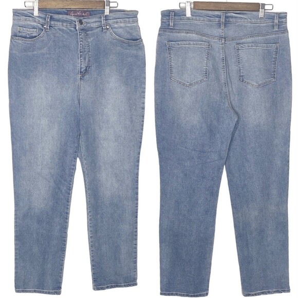 Gloria Vanderbilt Amanda Jeans Size 16 Stretch Straight light Wash - Picture 1 of 14